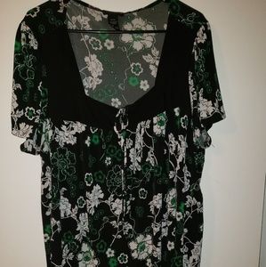 Lane Bryant poly blend blouse 26/28